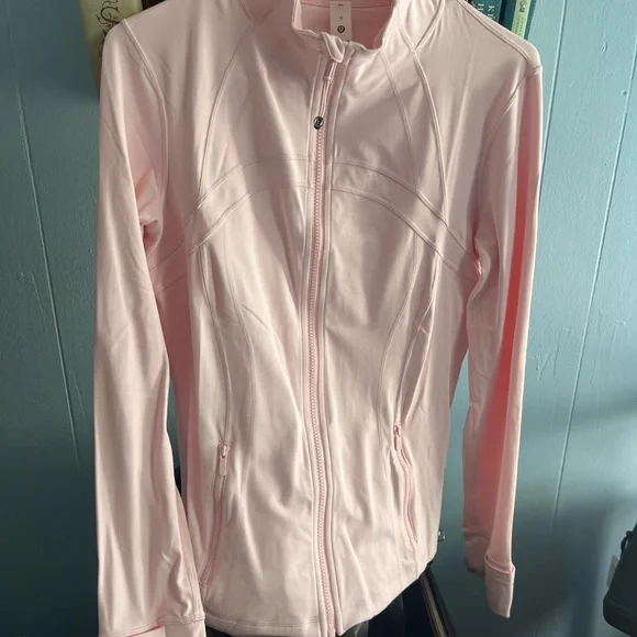 Lululemon Define Jacket - Picture 4 of 6